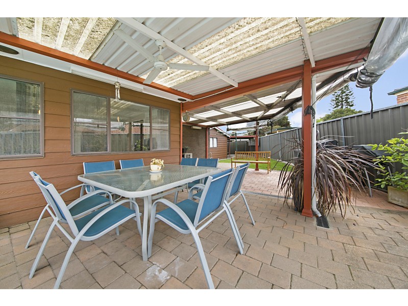 8 Shoalhaven St, Wakeley NSW 2176