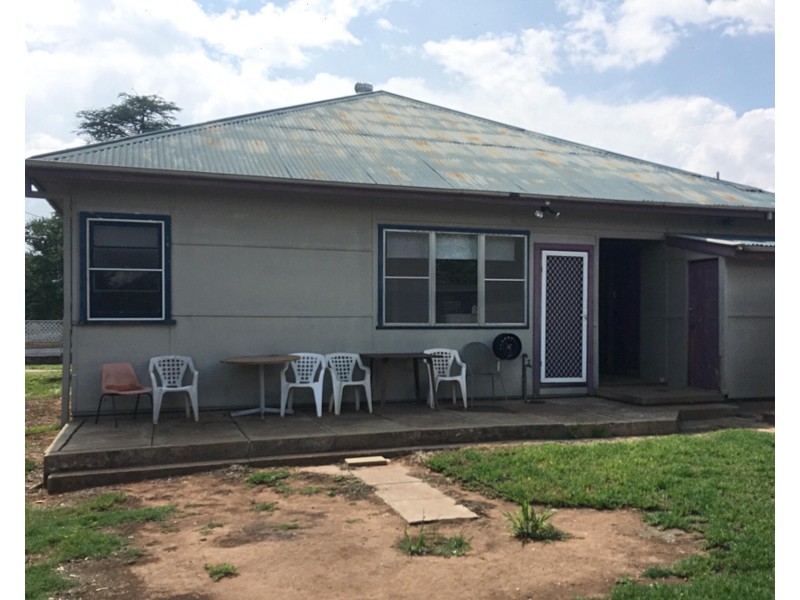 13 Thornton Street, Wellington NSW 2820