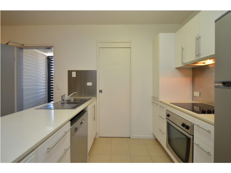 13/32 Stanley Street, Townsville City QLD 4810