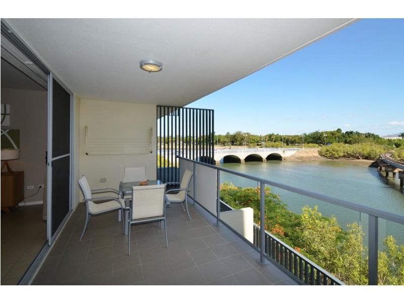 13/32 Stanley Street, Townsville City QLD 4810