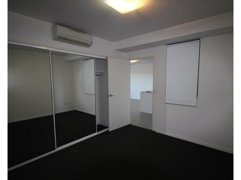 817 17/32 Stanley Street, Townsville City QLD 4810