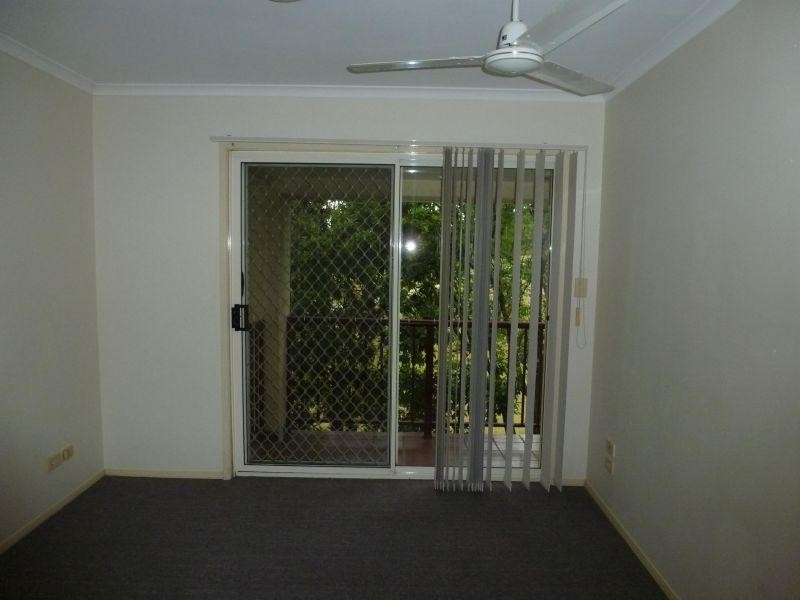 102 Alexander Drive, Highland Park QLD 4211