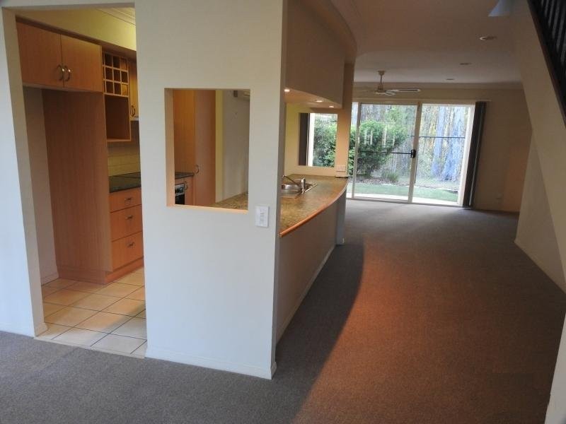 433 Brisbane Road, Arundel QLD 4214