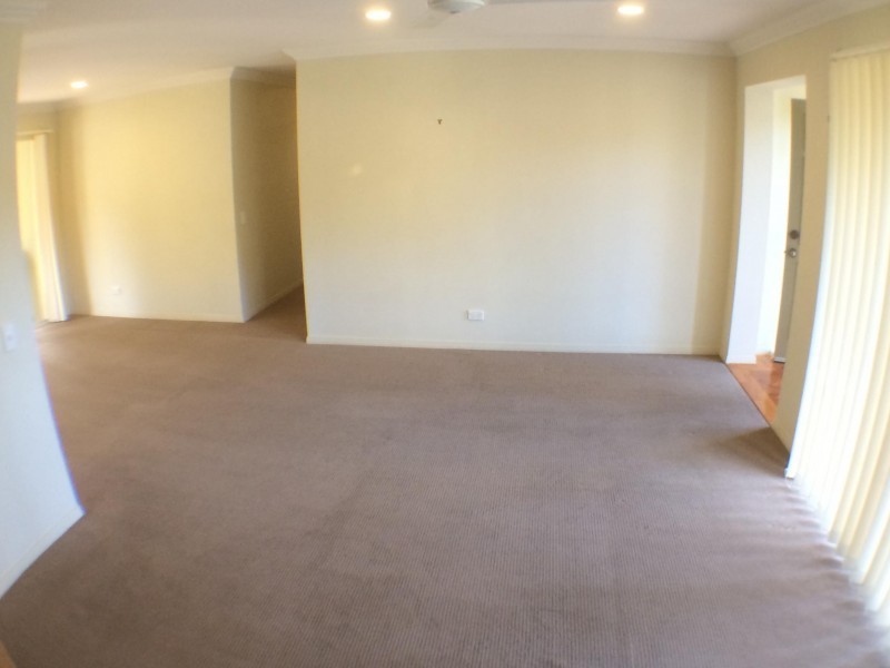 433  Brisbane Road, Arundel QLD 4214