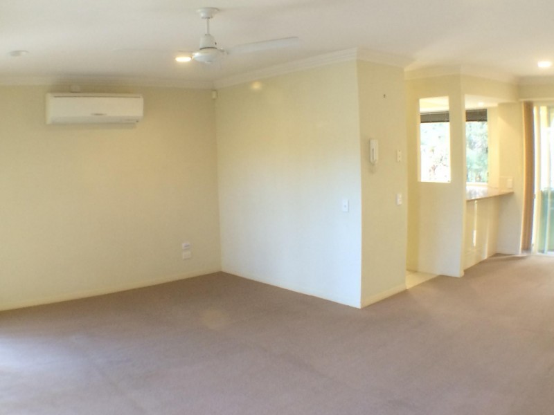 433  Brisbane Road, Arundel QLD 4214