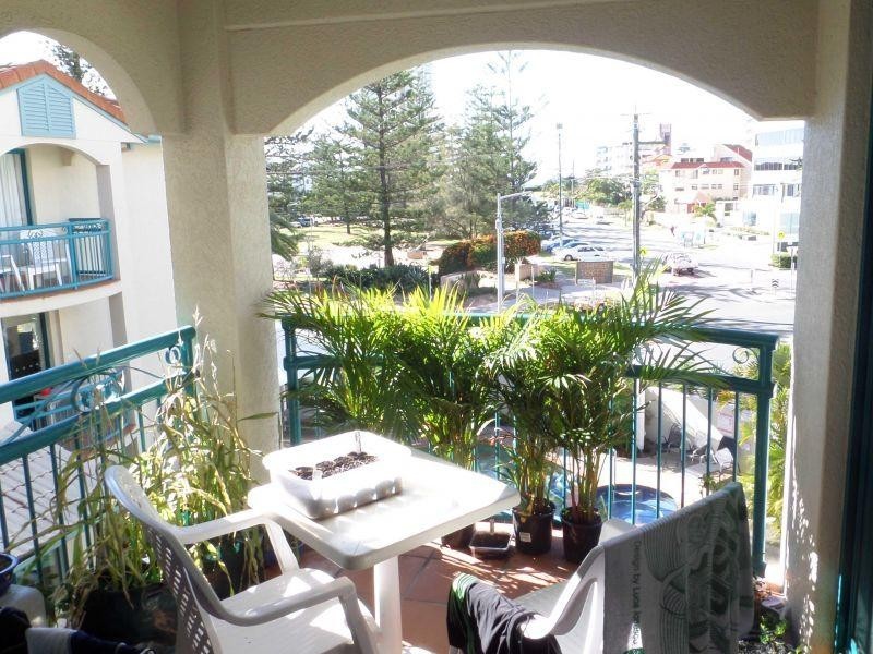 45A/112 Surf Parade, Broadbeach QLD 4218