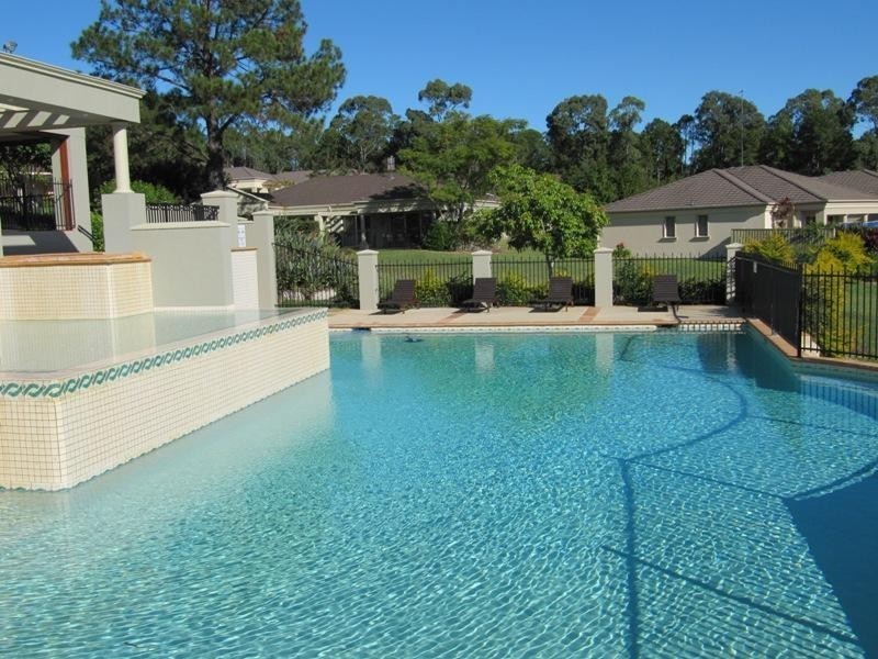 433 Brisbane Road, Arundel QLD 4214