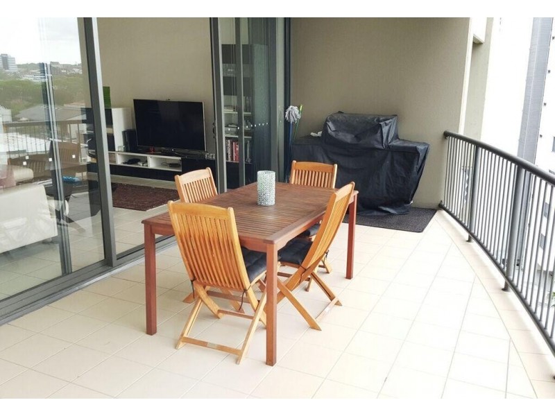 1041/18 Manning Street, Milton QLD 4064