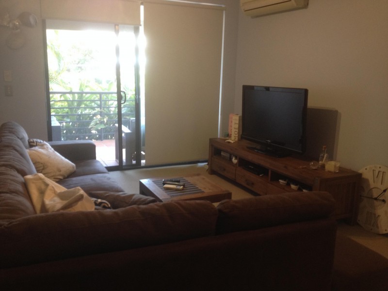 1/20-26 Illawong Street, Chevron Island QLD 4217