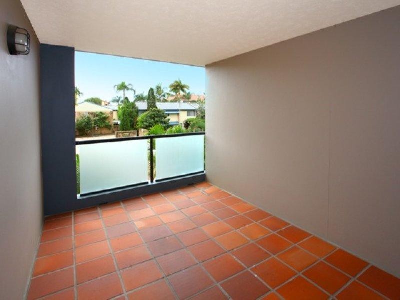 13/20-26 Illawong Street, Chevron Island QLD 4217