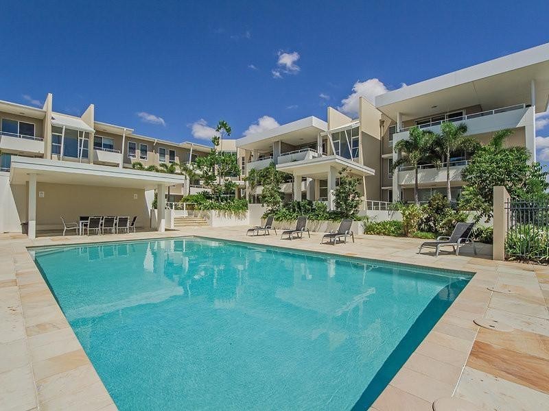 23/1 Lakefront Crescent, Varsity Lakes QLD 4227