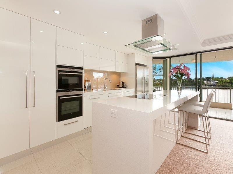 72 Macquarie Street, St Lucia QLD 4067