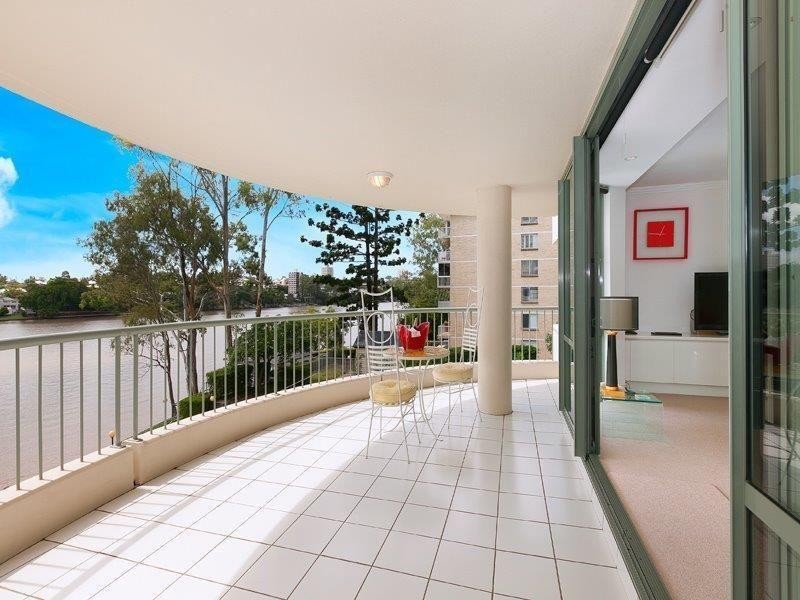 72 Macquarie Street, St Lucia QLD 4067