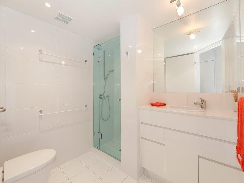 72 Macquarie Street, St Lucia QLD 4067