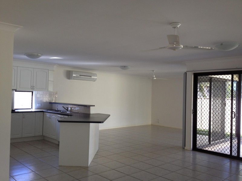 26 Crestwood Drive, Molendinar QLD 4214