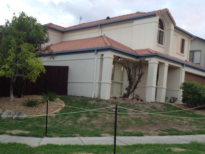10 Rimu Place, Molendinar QLD 4214