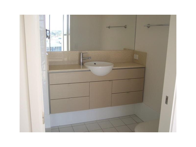 1094/18 Manning Street, Milton QLD 4064