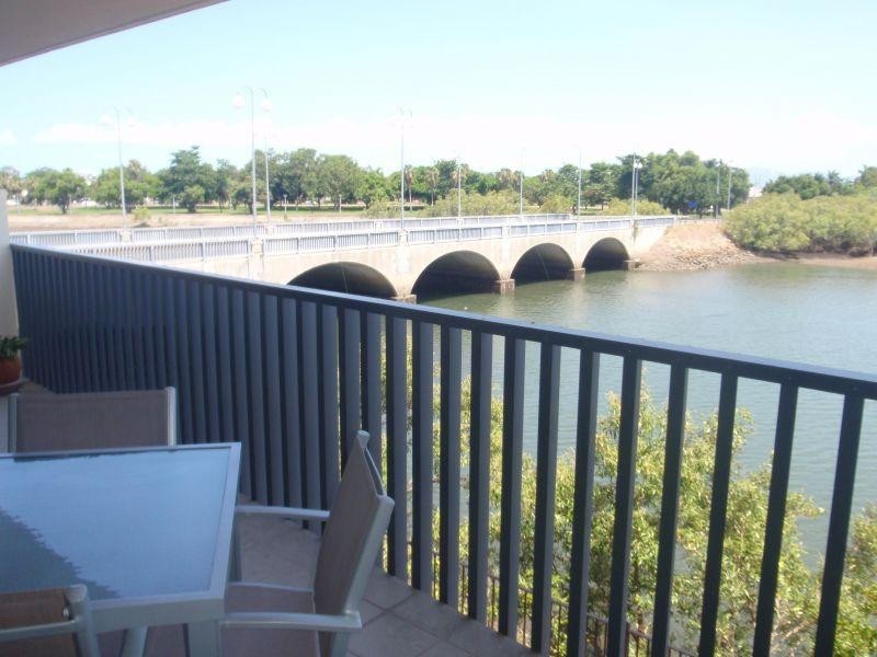 32 Stanley Street, Townsville City QLD 4810