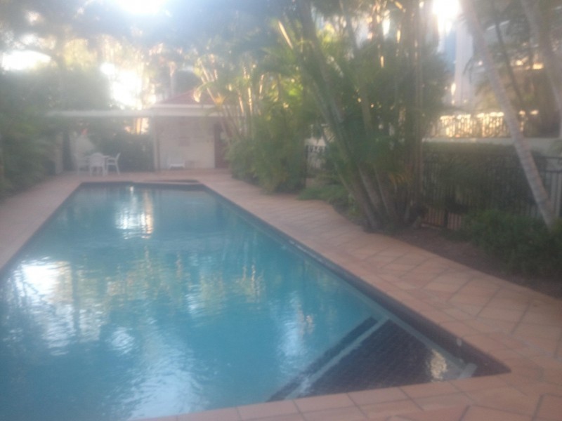 Chevron Island QLD 4217