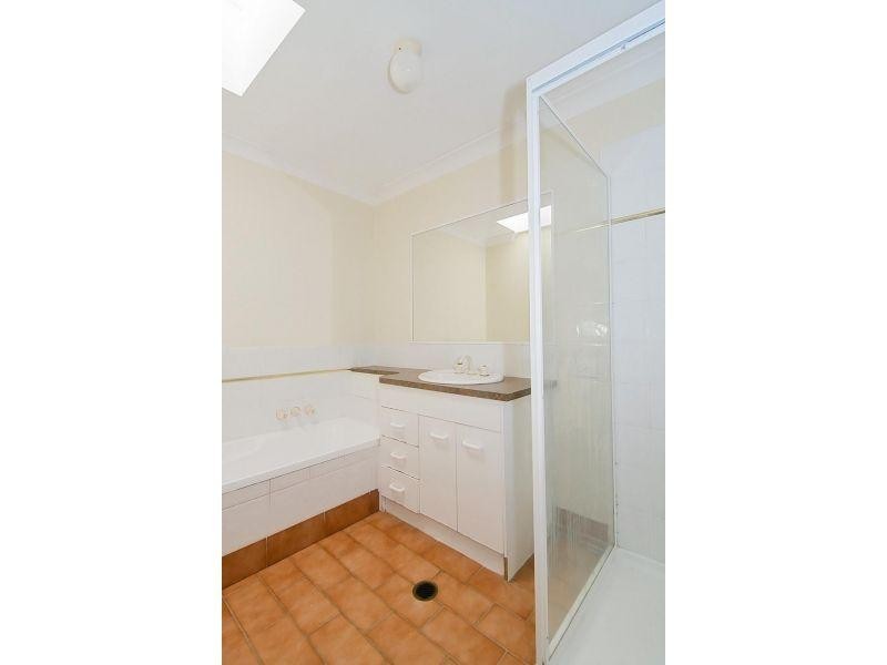 6-20 Ben Lomond Drive, Highland Park QLD 4211