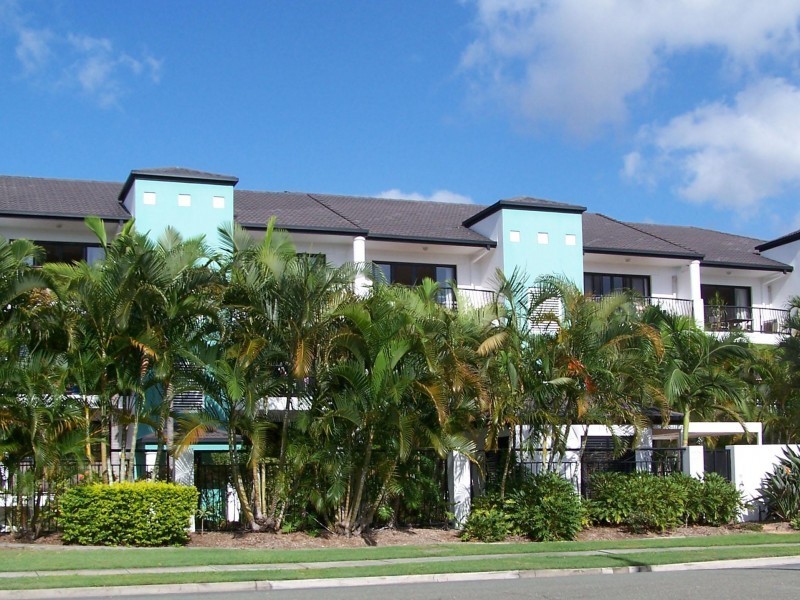 23/16-24 Purli Street, Chevron Island QLD 4217