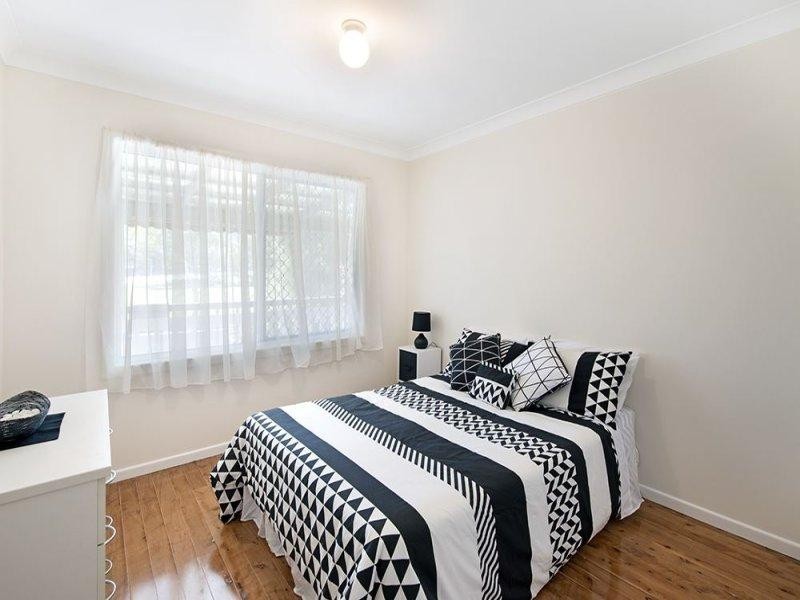 19 Warana Avenue, Southport QLD 4215