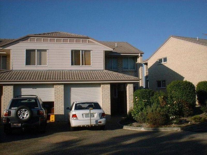 8 Peninsula Avenue, Cornubia QLD 4130