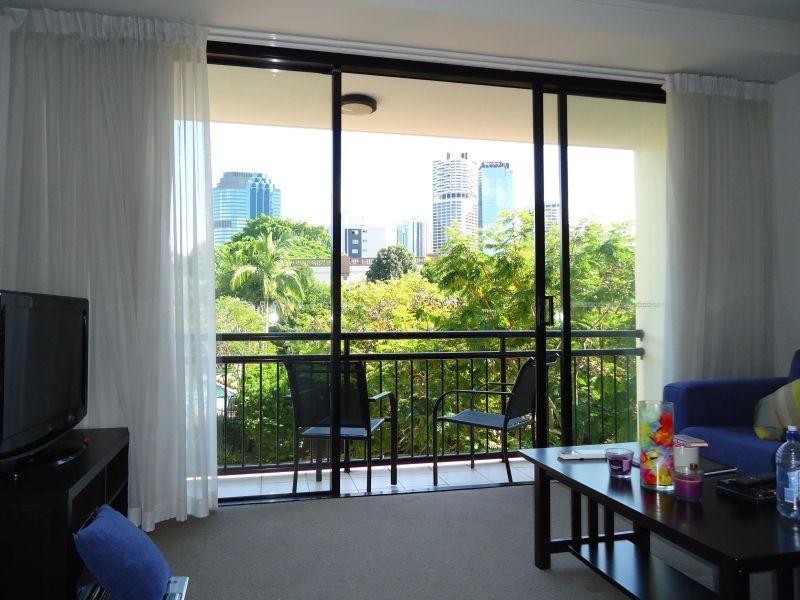 15 Goodwin Street, Kangaroo Point QLD 4169