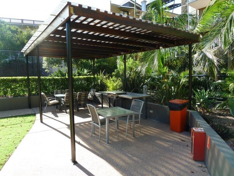 70/15 Goodwin Street, Kangaroo Point QLD 4169
