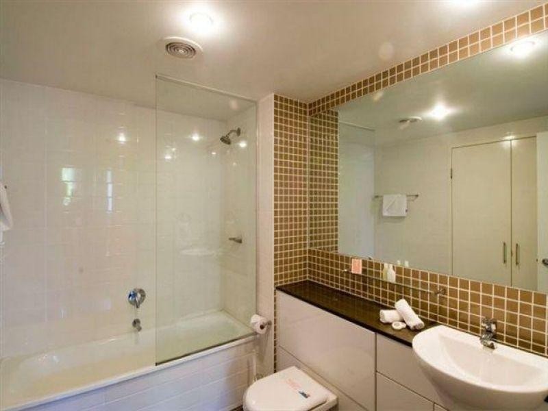 2027/1 Ocean Street, Burleigh Heads QLD 4220