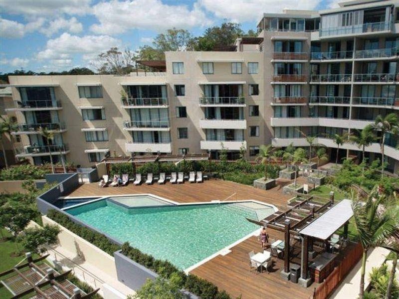 1 Ocean Street, Burleigh Heads QLD 4220