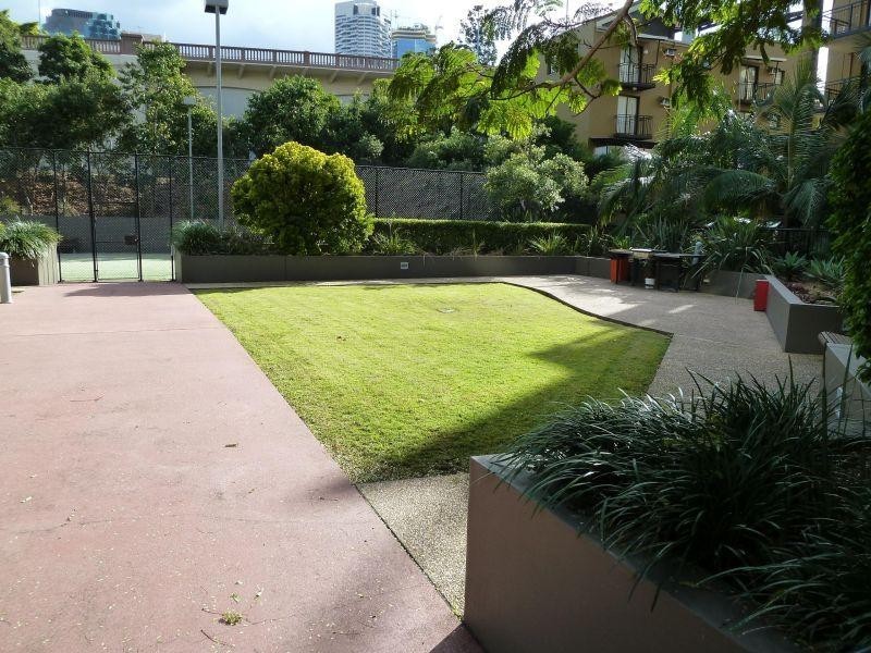 15 Goodwin Street, Kangaroo Point QLD 4169