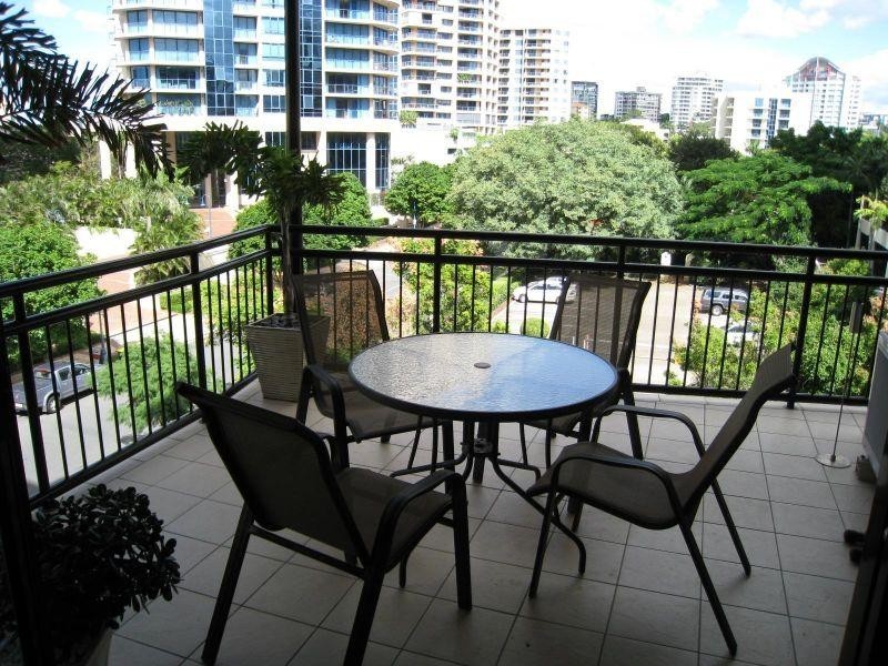 15 Goodwin Street, Kangaroo Point QLD 4169