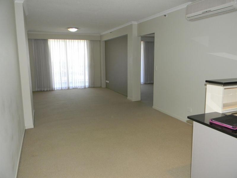 21 Cypress Avenue, Surfers Paradise QLD 4217