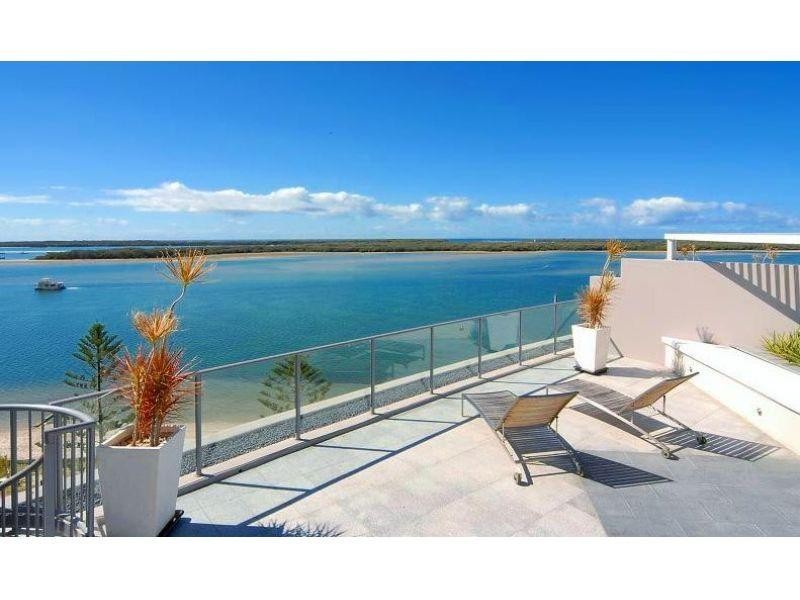 438 Marine Parade, Biggera Waters QLD 4216