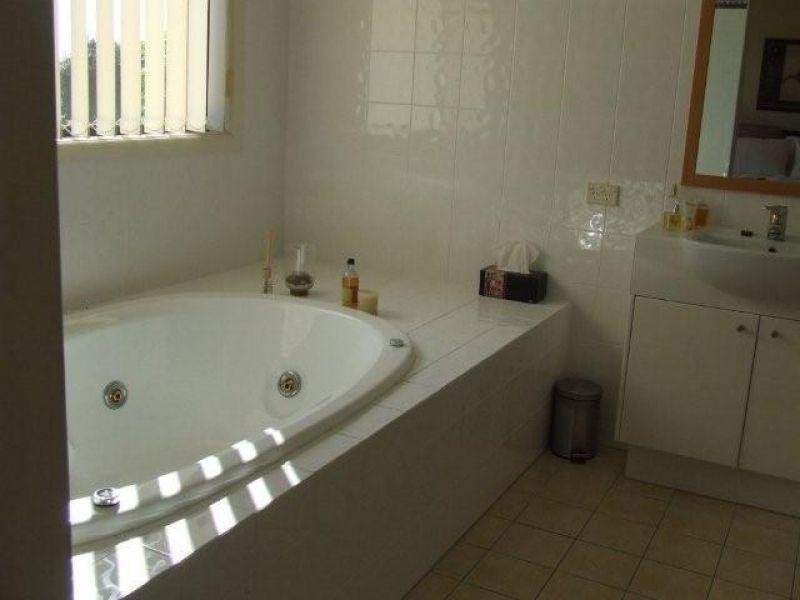 85 Palm Meadows Drive, Carrara QLD 4211