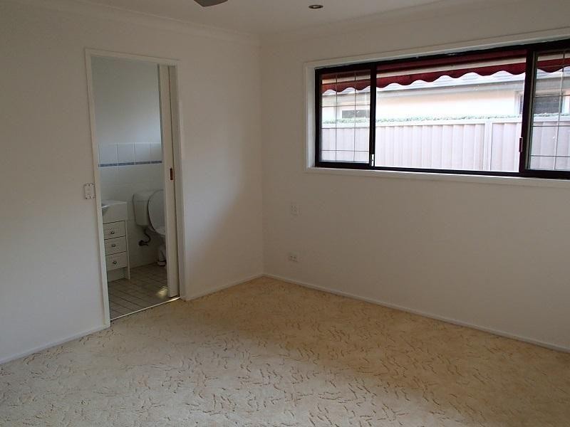 4 Tinba Court, Runaway Bay QLD 4216