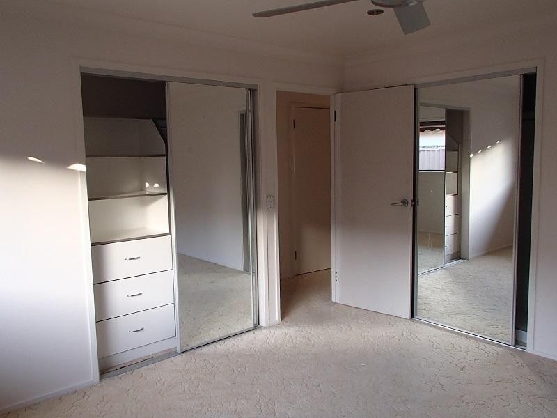 4 Tinba Court, Runaway Bay QLD 4216