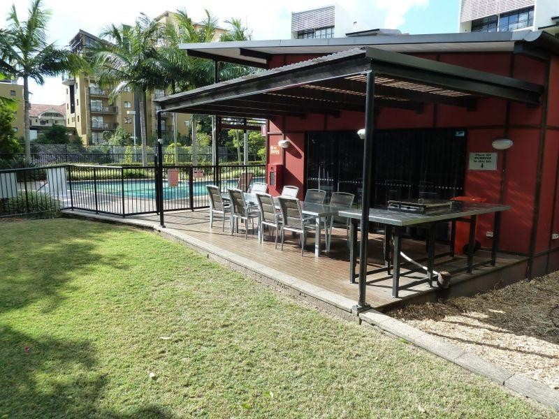 15 Goodwin Street, Kangaroo Point QLD 4169