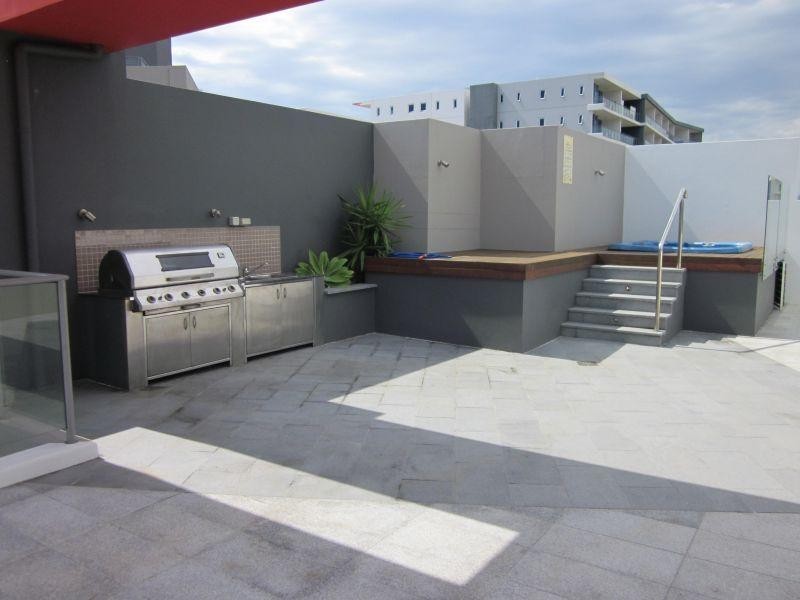 Unit 2302/438 Marine Parade, Biggera Waters QLD 4216