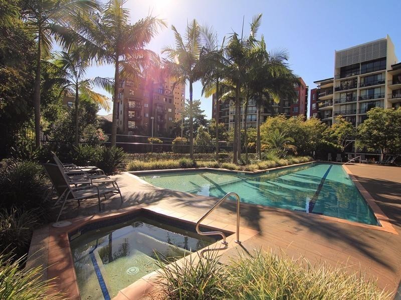 15 Goodwin Street, Kangaroo Point QLD 4169