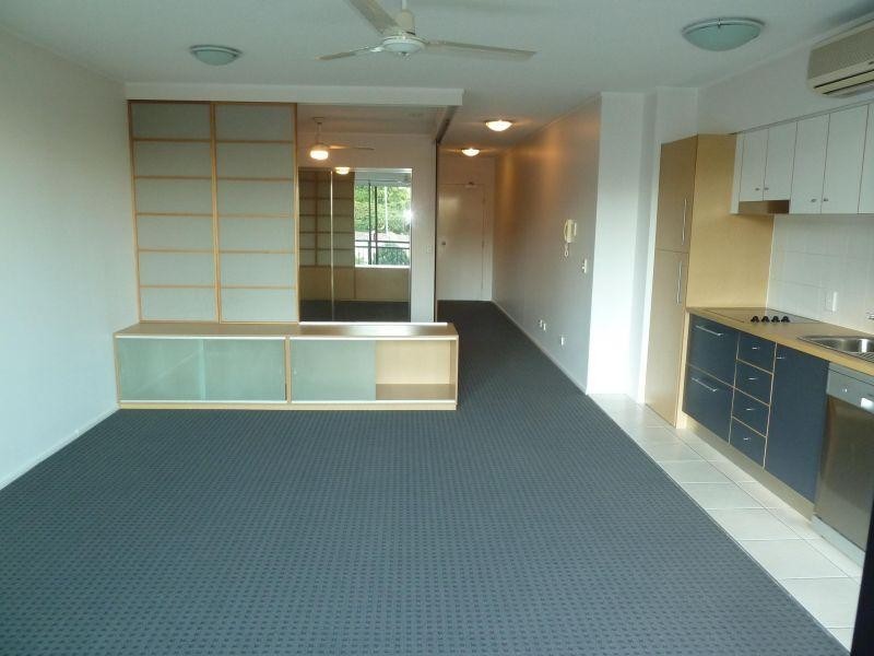 15 Goodwin Street, Kangaroo Point QLD 4169