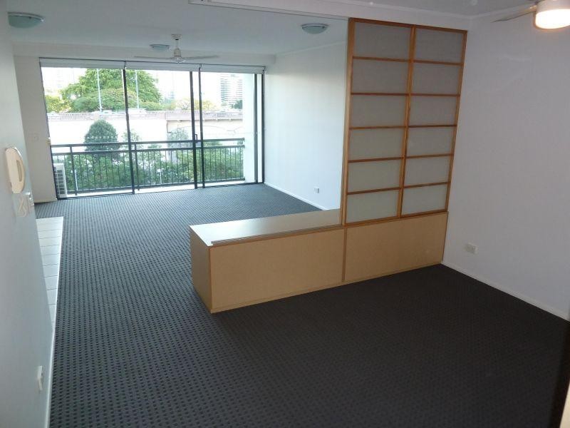 15 Goodwin Street, Kangaroo Point QLD 4169