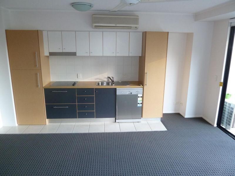 15 Goodwin Street, Kangaroo Point QLD 4169