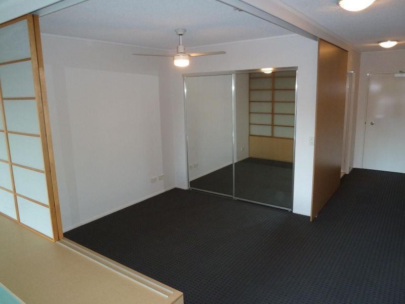 15 Goodwin Street, Kangaroo Point QLD 4169