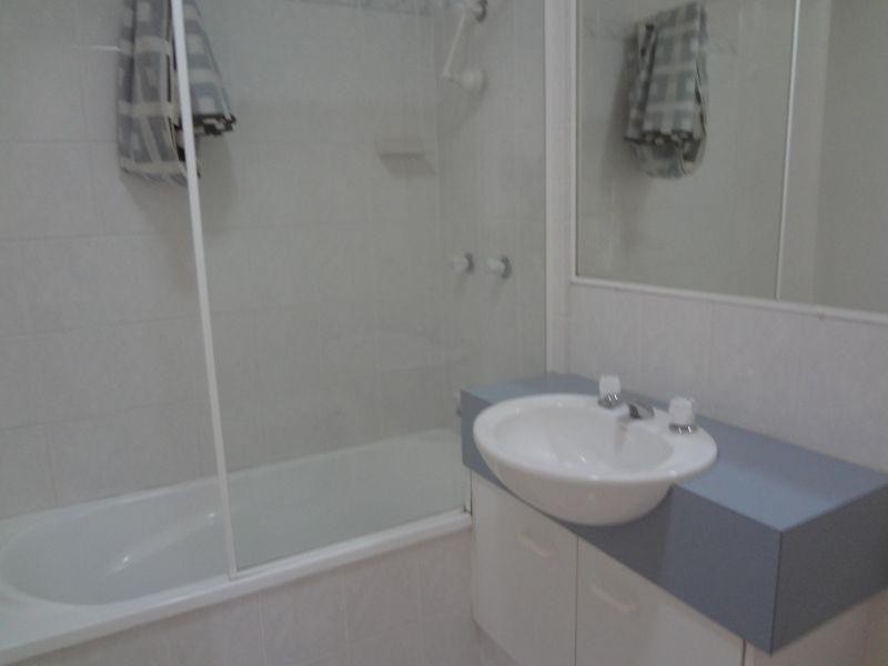 2 Bed/12 Lloyd Street, Southport QLD 4215