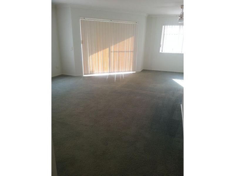 2 Bed/12 Lloyd Street, Southport QLD 4215