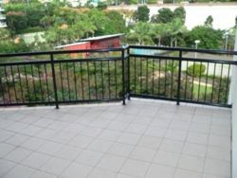 15 Goodwin Street, Kangaroo Point QLD 4169