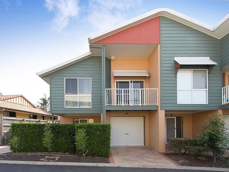 52/316 Long Street, Graceville QLD 4075