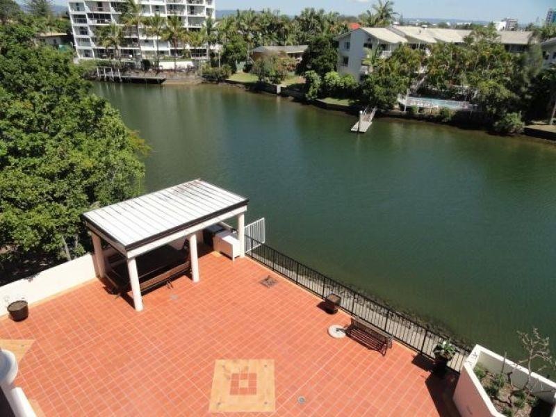 12 Paradise Island, Surfers Paradise QLD 4217